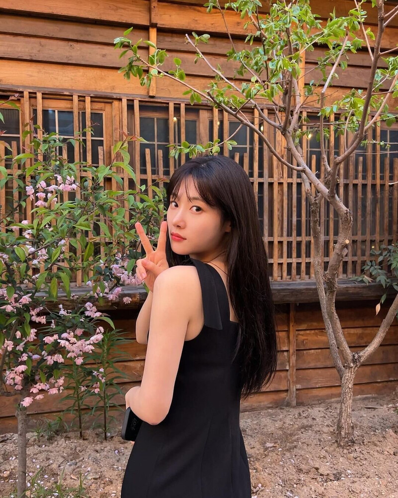 240420 Chaeyeon Instagram Update documents 6