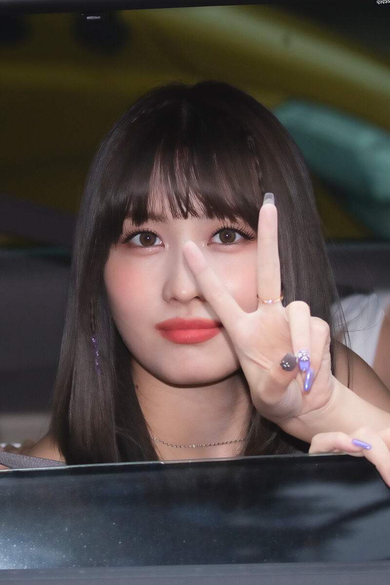 220903 TWICE Momo - Mini Fan Meeting documents 3