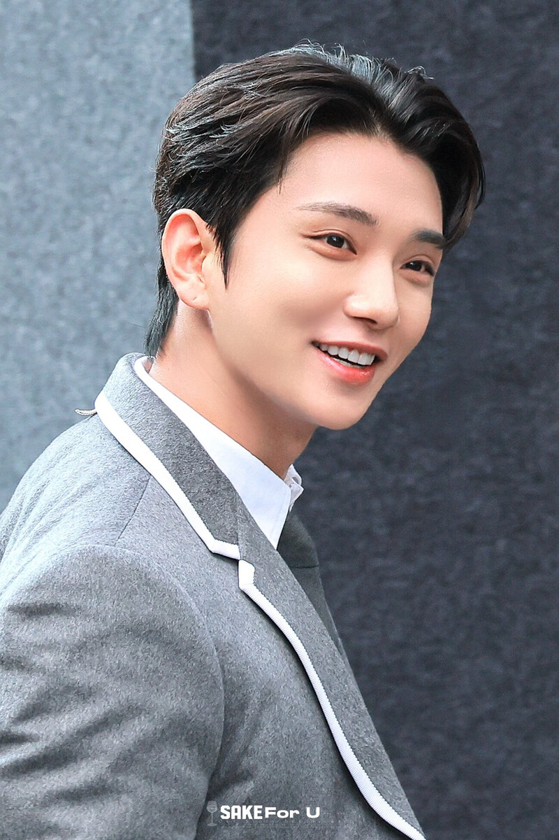 240926 SEVENTEEN Joshua - THOM BROWNE Flagship Store Event documents 8