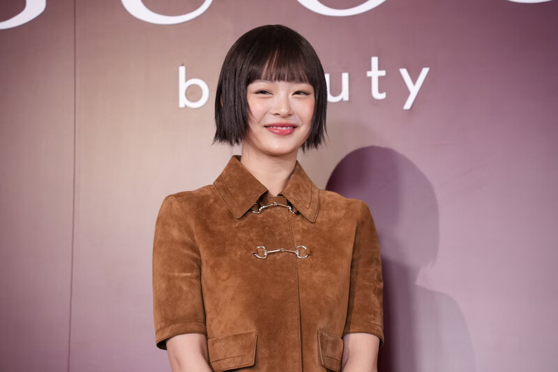 241120 HANNI at the Gucci Beauty Event in Japan documents 2