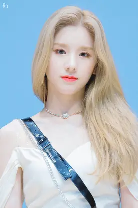 210703 LOONA Heejin