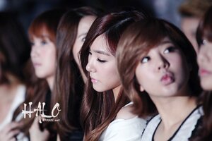 120809 Girls' Generation Tiffany at SM Art Exhibition Opening