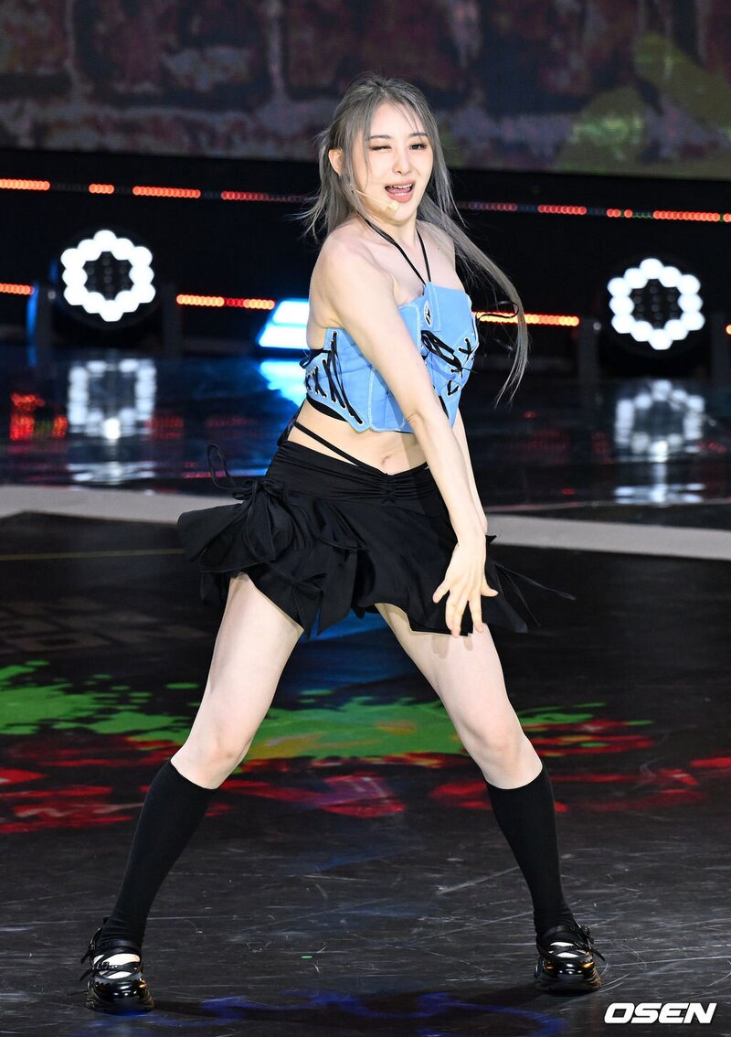 230919 Chaeyeon - 'The Show' Live Broadcast documents 2