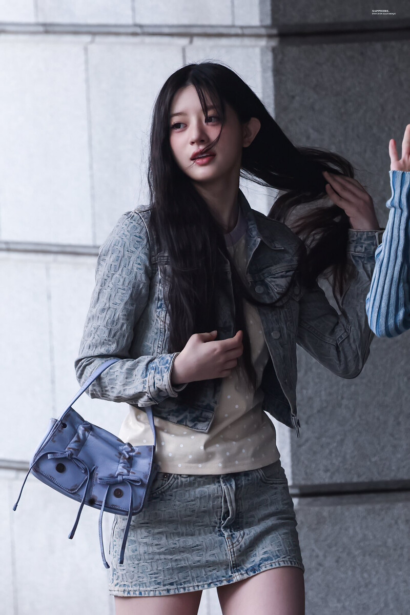 240329 ILLIT Minju - Music Bank Commute | kpopping