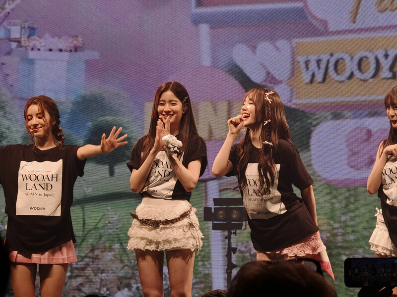 241112 WOOAH - at "2024 WOOAH Japan 2nd Concert 'WOOAH-LAND AGAIN' in Tokyo, Japan" documents 2