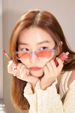 Red Velvet Seulgi for AMUSE 'Dew Velvet' Makeup