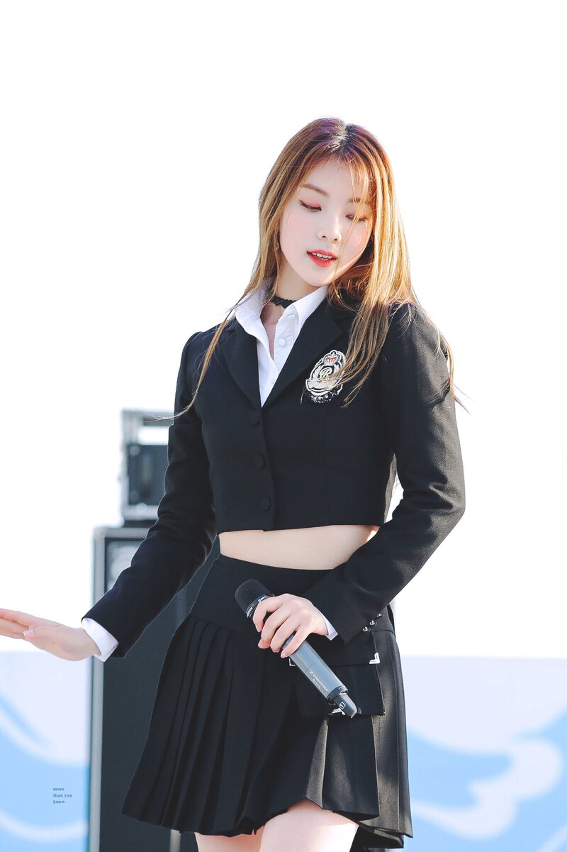 180602 Weki Meki Lucy at Jeongok Port Youth Festival Healing Concert documents 2