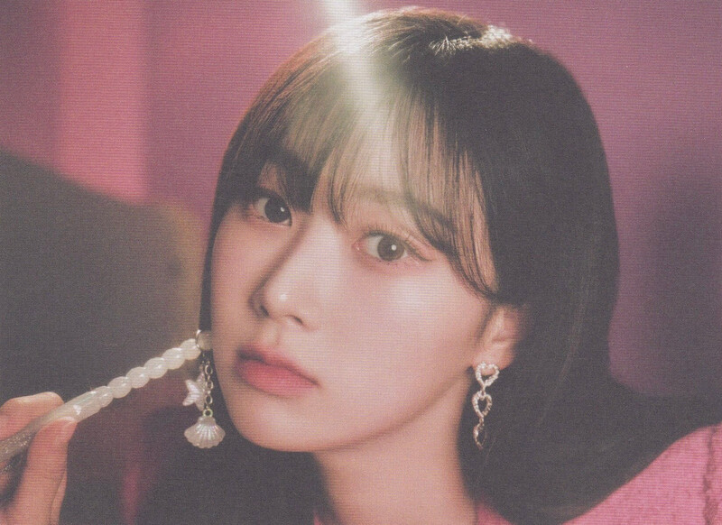 aespa 2022 Season's Greetings (scans) documents 5