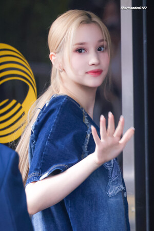 240628 Kep1er Bahiyyih - Music Bank Commute