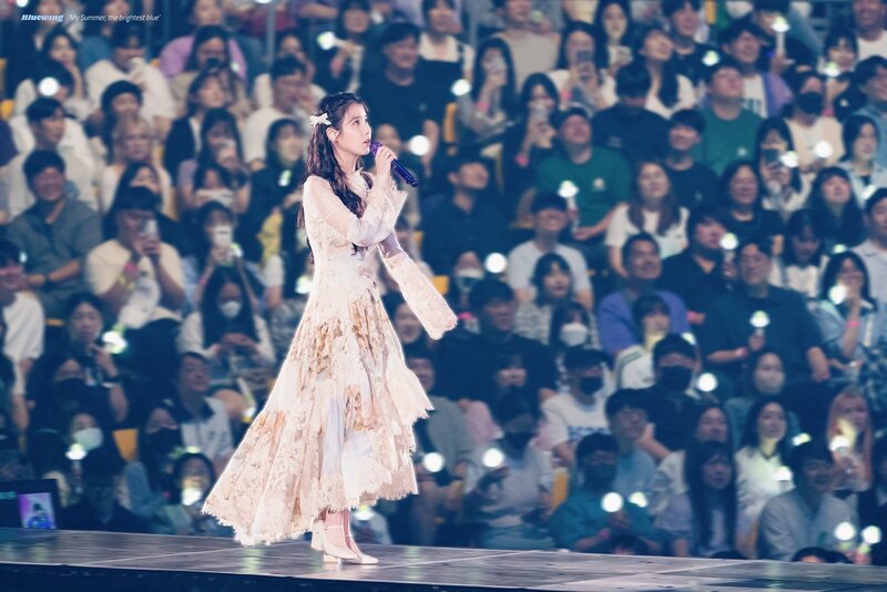 230923 IU - Fan Concert ‘I＋UN1VER5E’ in Seoul Day 1 documents 8