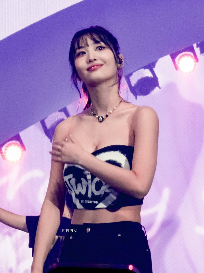 230923 TWICE Momo - ‘READY TO BE’ World Tour in Bangkok Day 1 documents 1