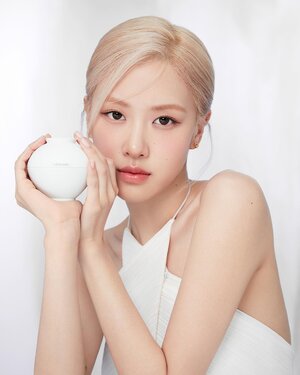 Rosé for Sulwhasoo - "The Ultimate Serum and Cream" Campaign 2024