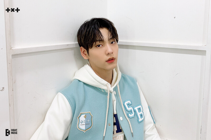 210812 TXT Weverse Update - Soobin Music Bank documents 25