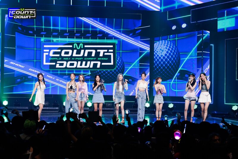 220707 fromis_9 'Stay This Way' at M Countdown documents 19