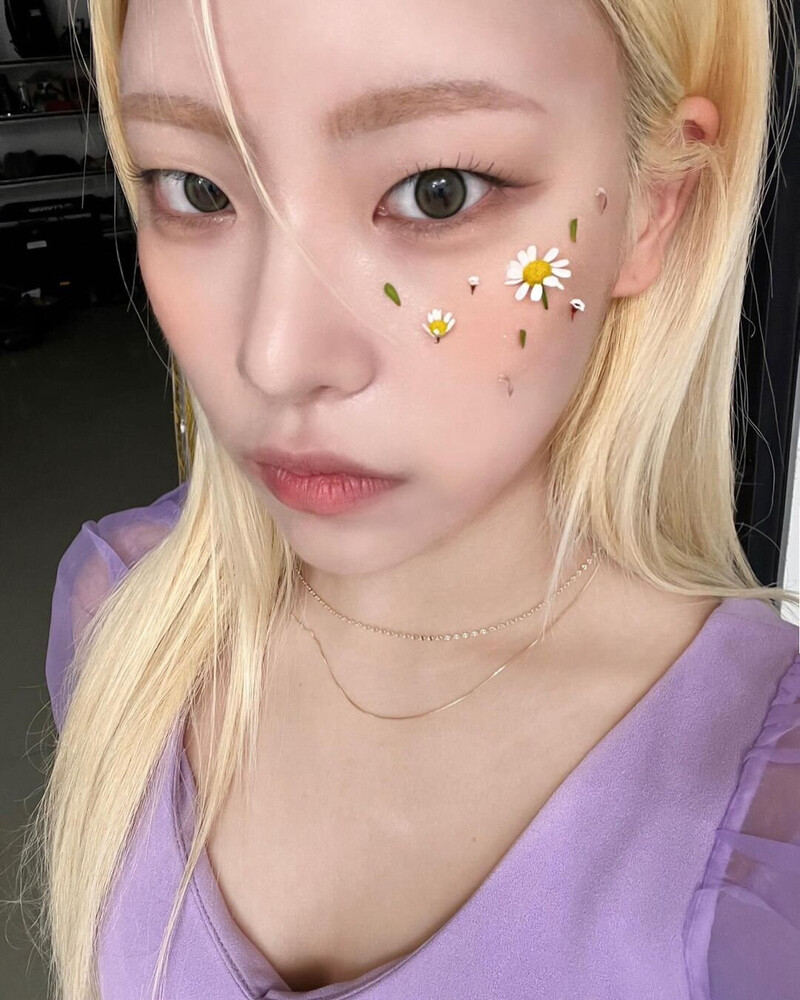 240219 - YOON JIA Instagram Update documents 2