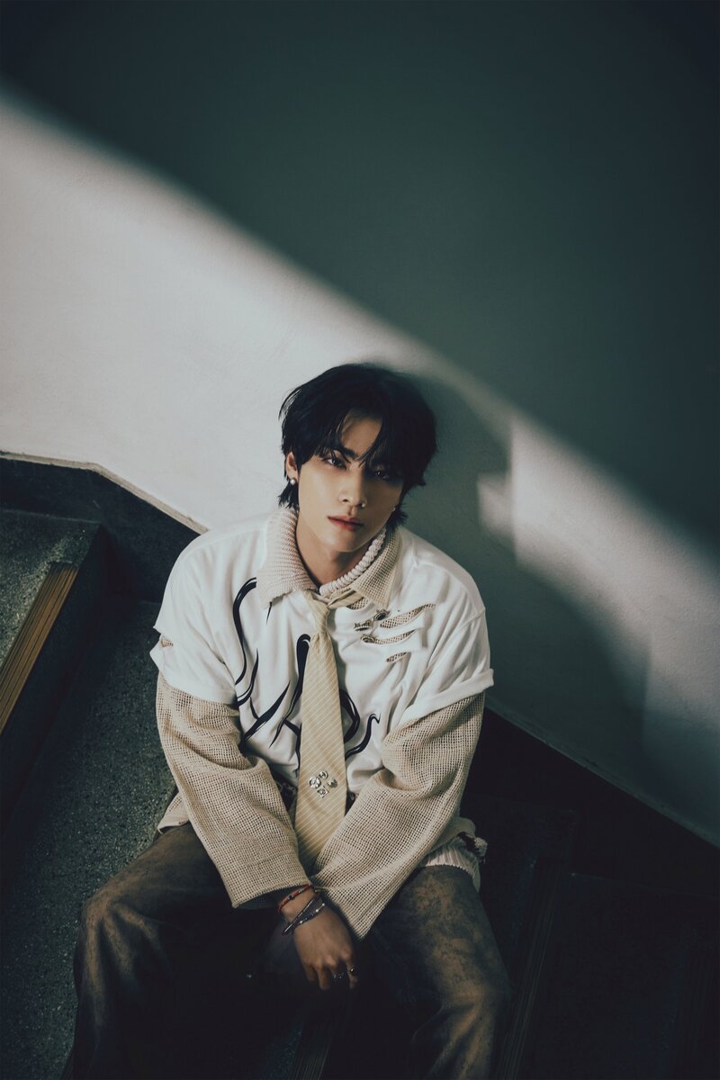 WayV 2nd album 'On My Youth' concept photos documents 11