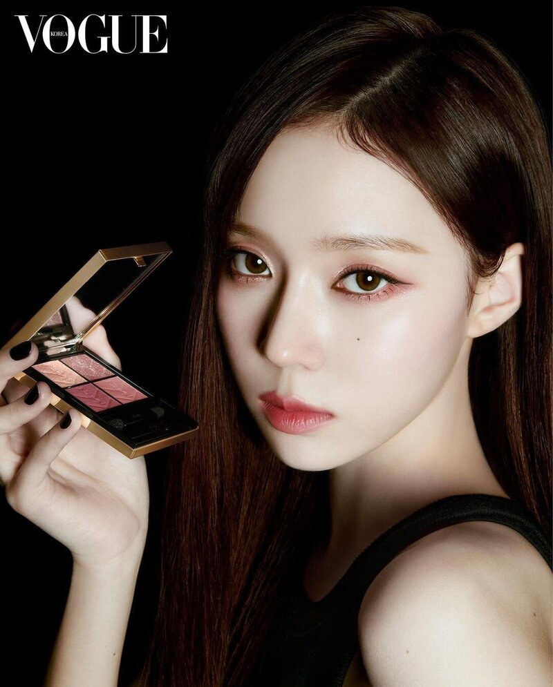 aespa WINTER for Vogue Korea x YSL Beauty May 2023 Issue documents 1