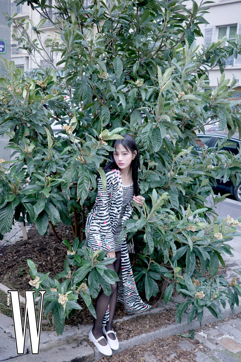 NewJeans Minji x CHANEL for W Korea March 2024 Issue documents 10