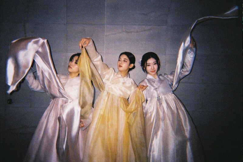 220908 ITZY Instagram Update documents 11