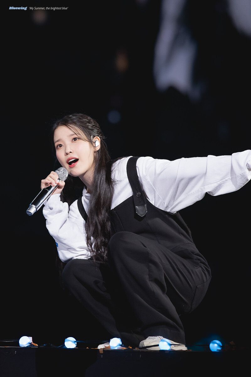 220917 IU - 'The Golden Hour' Concert documents 8