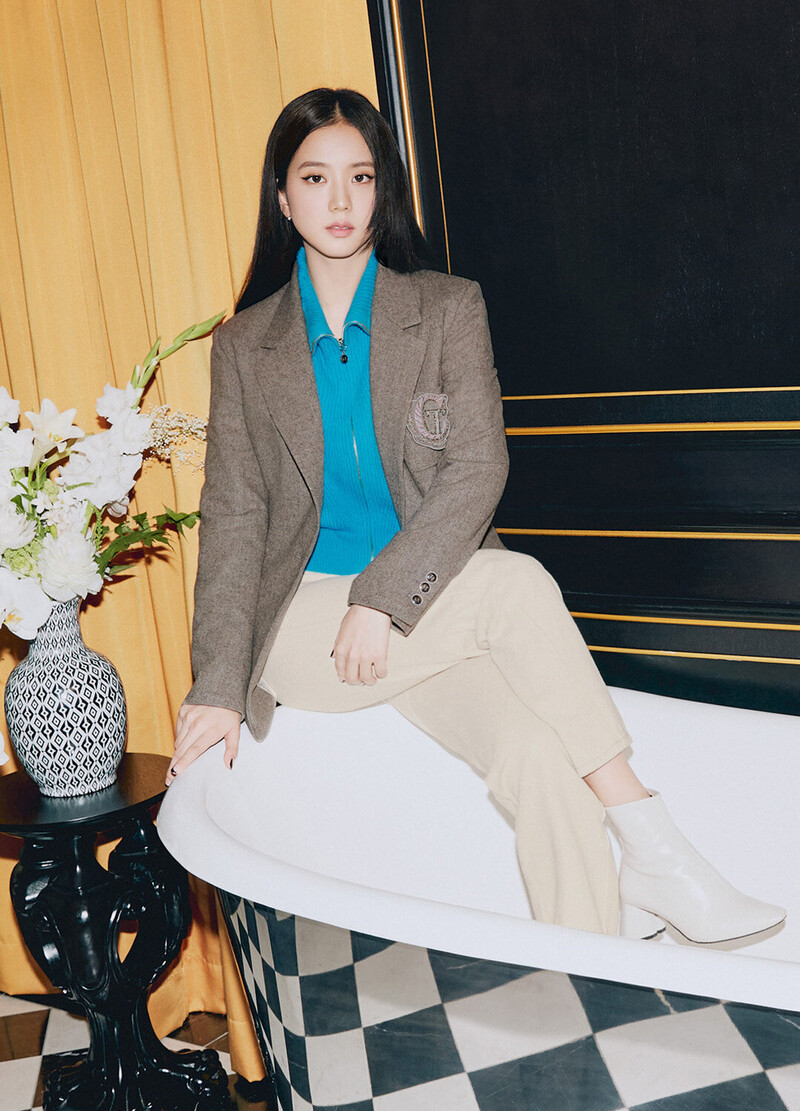 JISOO x itMICHAA 2021 Fall Campaign documents 9