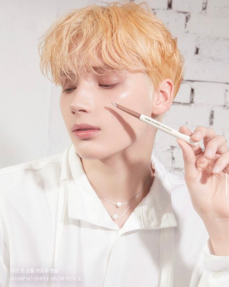 TXT Hueningkai for CLIO 'Kill Cover High Glow Cushion' (CLIO Instagram Update) documents 4