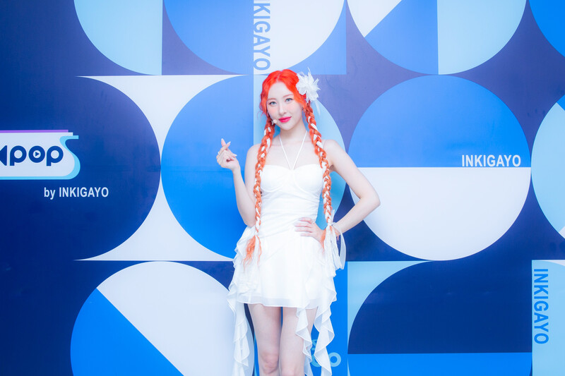 220703 SBS Twitter Update - Sunmi at Inkigayo Photowall documents 2