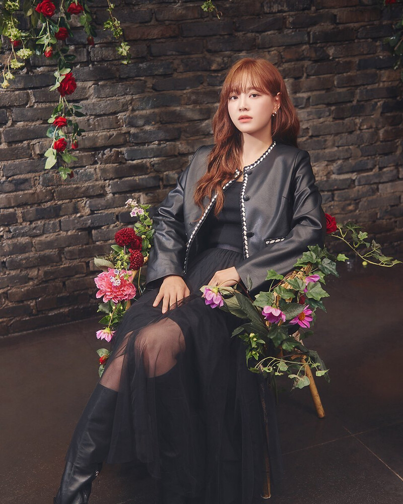 Sejeong for Roem 2022 Fall Collection - Moments in Romantic Garden documents 4