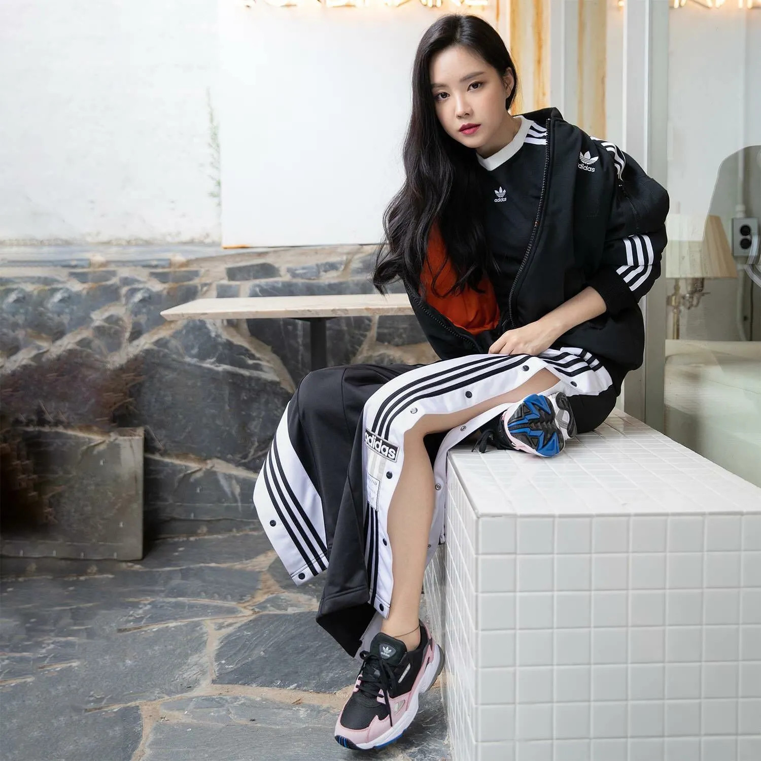 presupuesto Playa Preparación Apink's Naeun for Adidas Originals | Kpopping