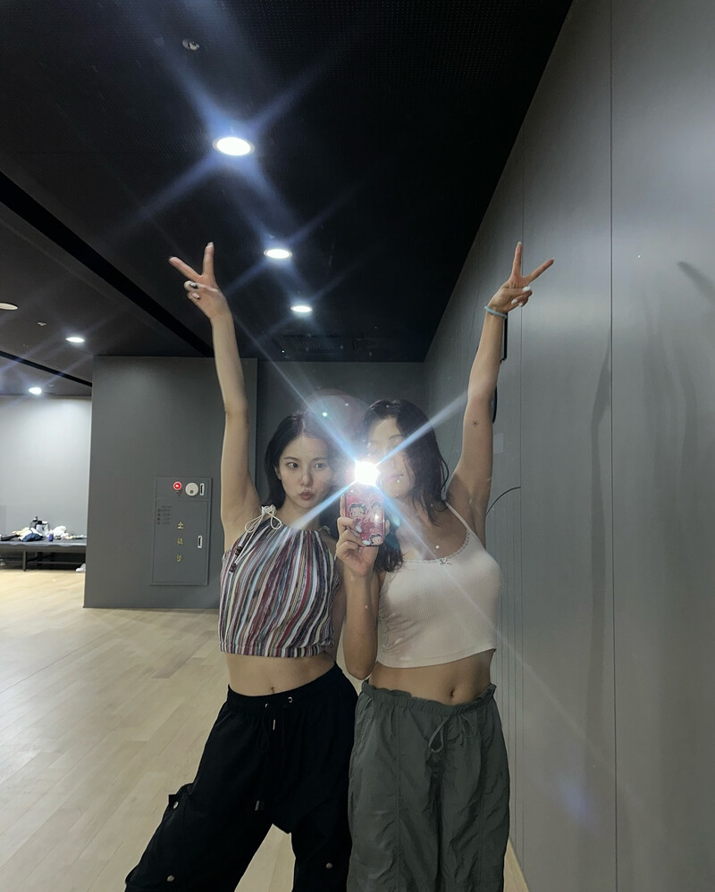 240723 Seungyeon & Yujin IG update documents 3