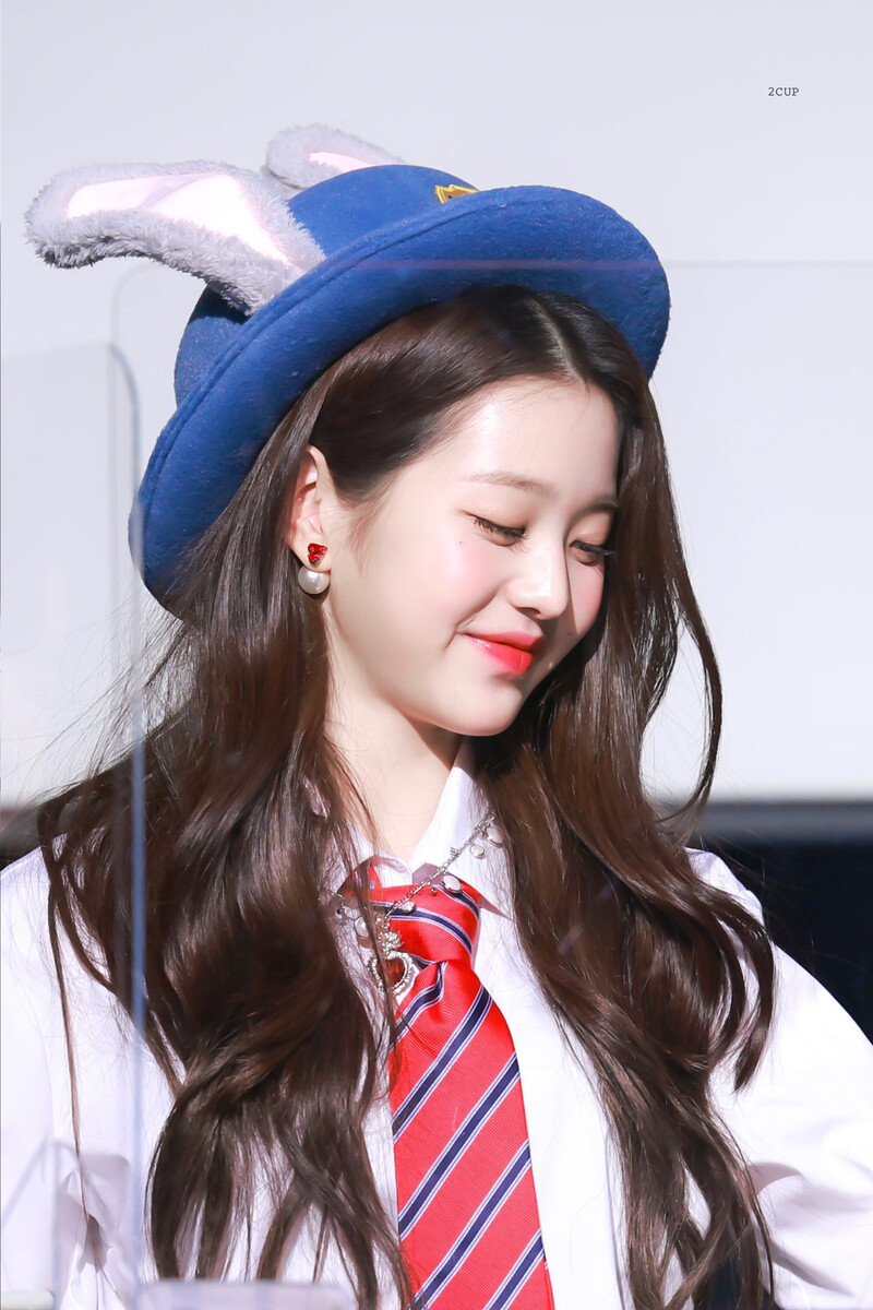 220408 IVE Wonyoung documents 14