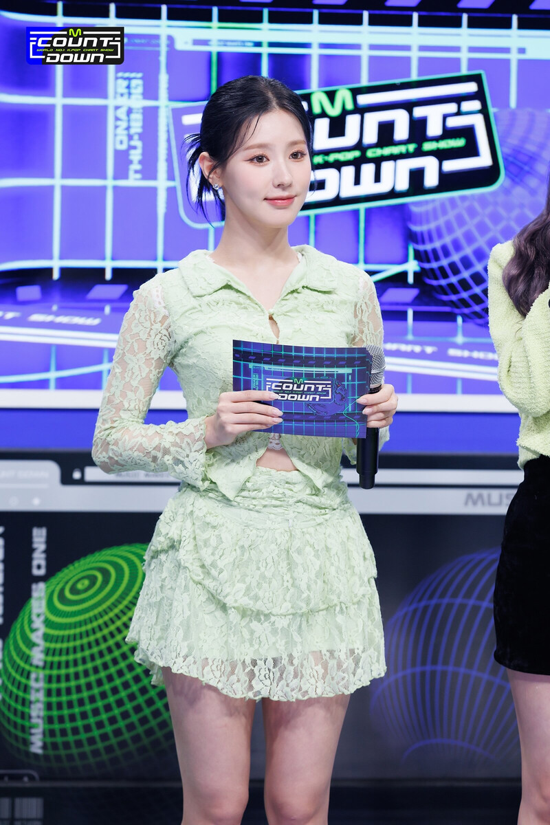 230202 M Countdown MC's (G)I-DLE Miyeon & Yuqi documents 20