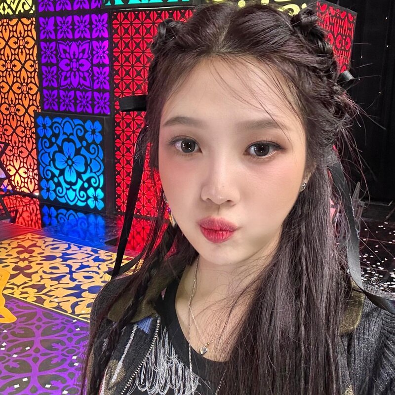 231121 Red Velvet Joy Instagram Update documents 2