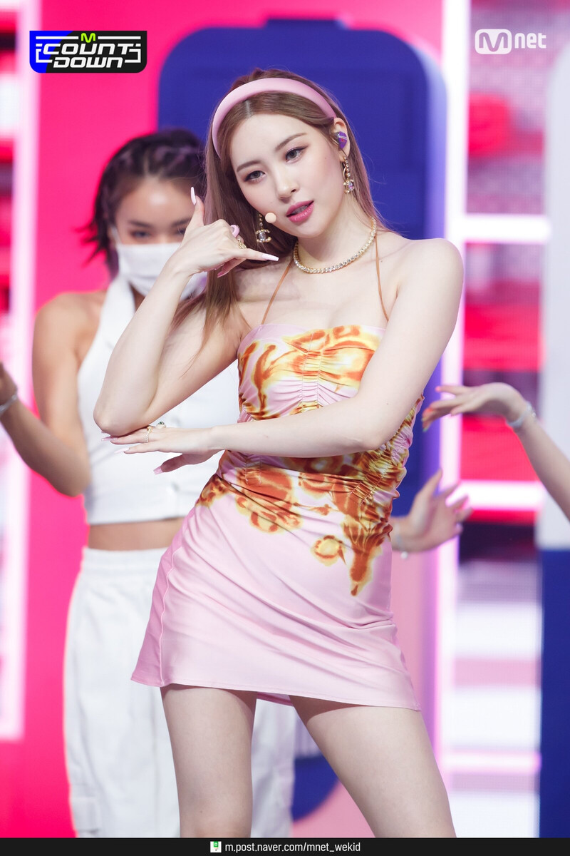 210812 Sunmi - 'SUNNY' + "You can't sit with us' at M Countdown documents 22