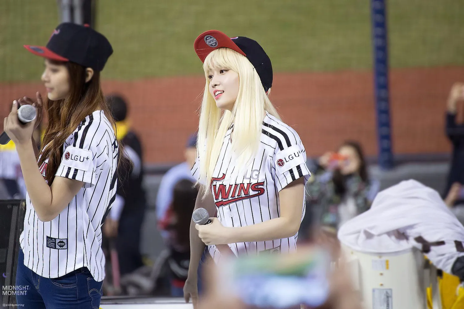 TWICE GLOBAL on X: [PIC] 160402 LG Twins Baseball Club Instagram