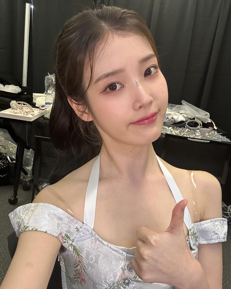 240711 IU Instagram Update documents 6