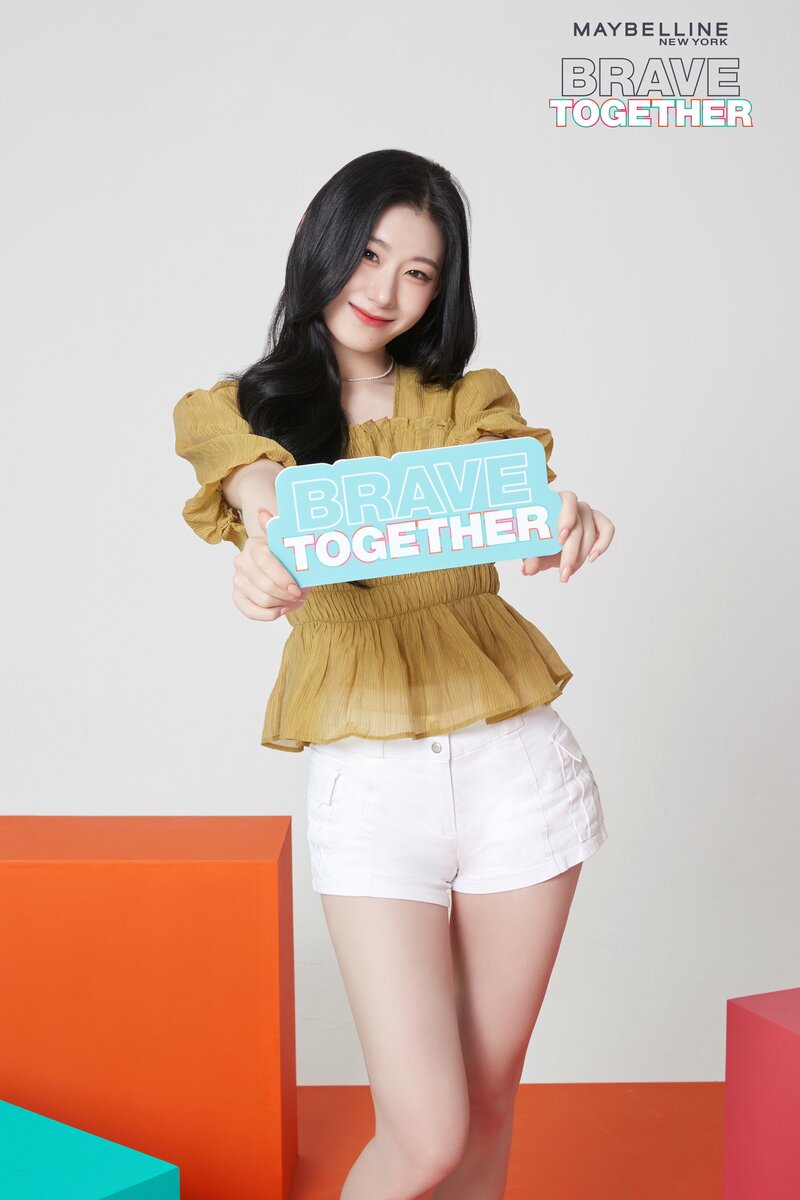 ITZY x Maybelline New York for Singles Magazine 'Brave Together' Campaign documents 4