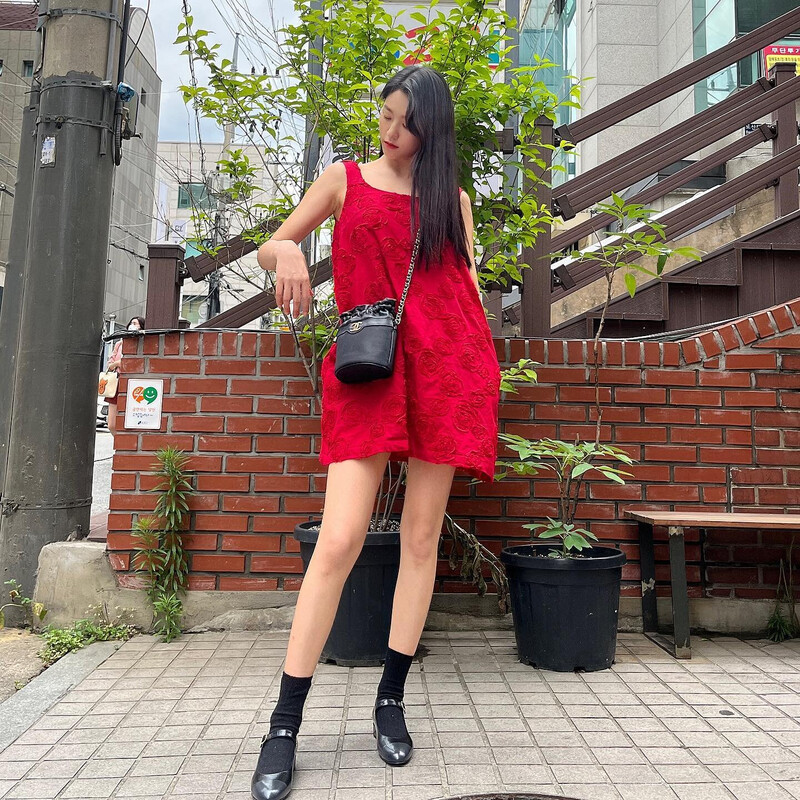 220707 AOA Seolhyun Instagram Update documents 5