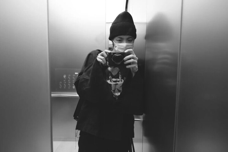 221125 BTS J-HOPE Instagram Update documents 2