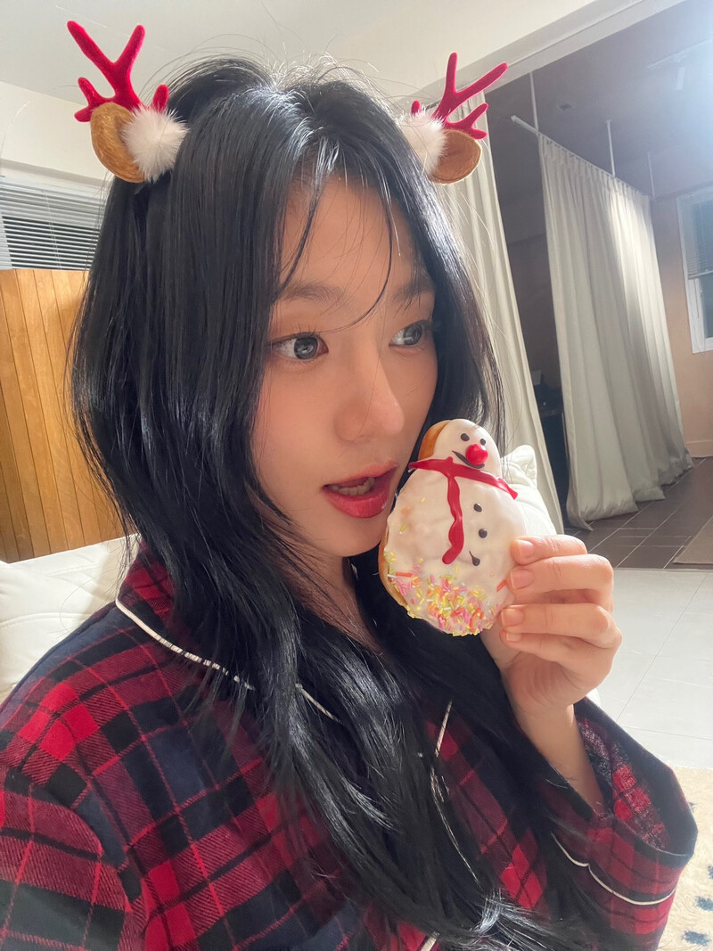 241225 - Kandis Twitter Update with VENNY documents 1