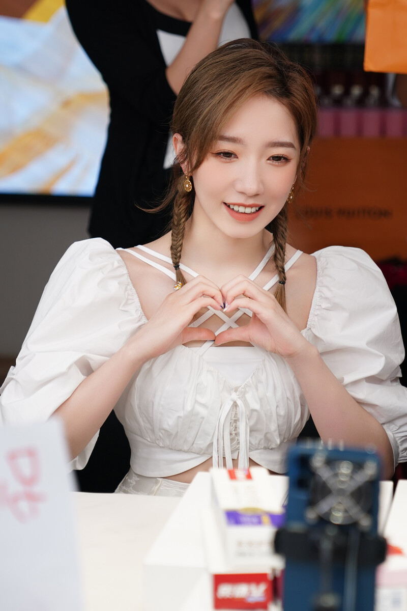 210811 MeiQi Weibo Studio Update -Mistine Livestream Event documents 9