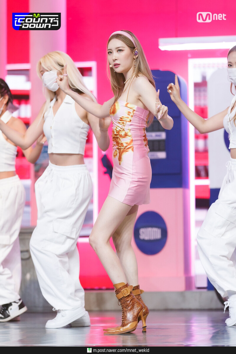 210812 Sunmi - 'SUNNY' + "You can't sit with us' at M Countdown documents 15