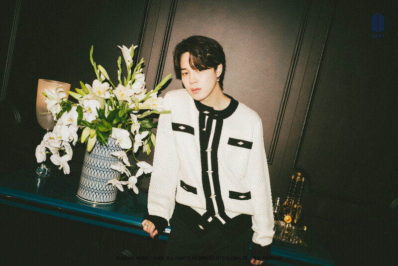 220802 BTS Jimin - Weverse Update - BTS Suite Life Photo documents 5