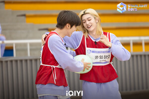 241130 Starlight Boys 'EP. 6' Behind Photo - Yoojun and Sun Ying Hao