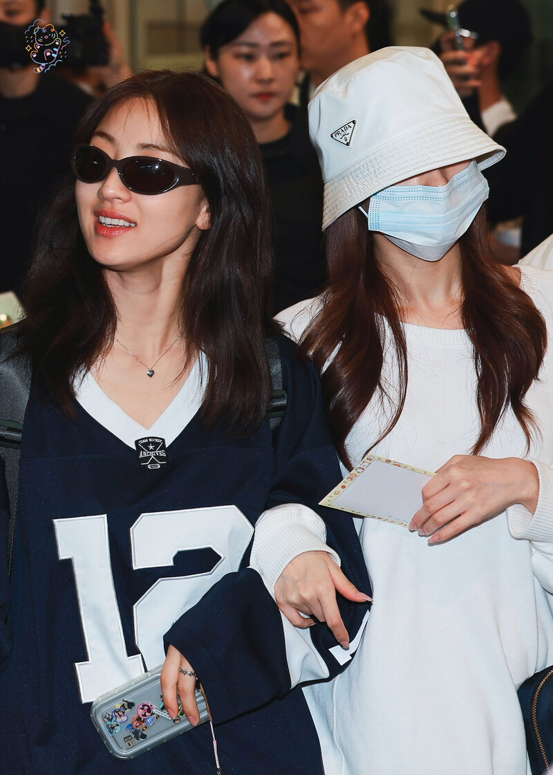 240602 JIHYO and SANA - INCHEON INTERNATIONAL AIRPORT documents 1