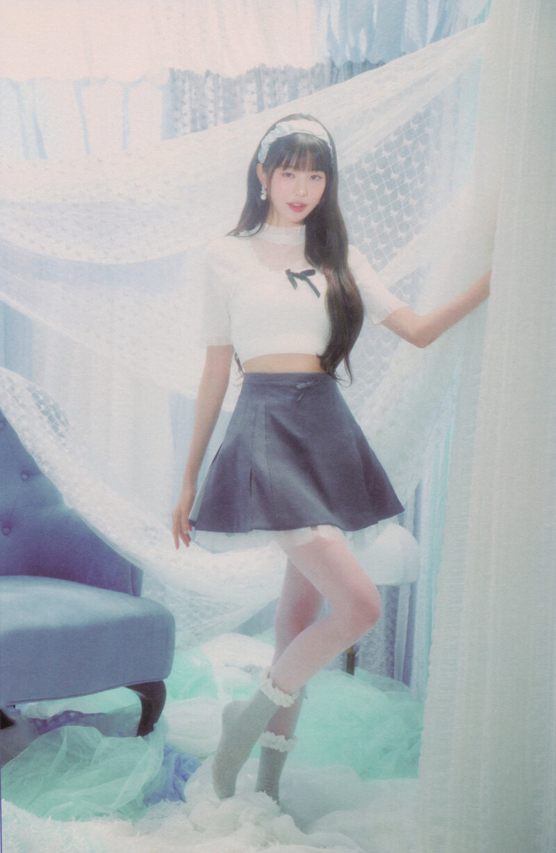 IVE - 2024 Season’s Greetings ‘A Fairy's Wish’ (Scans) documents 4