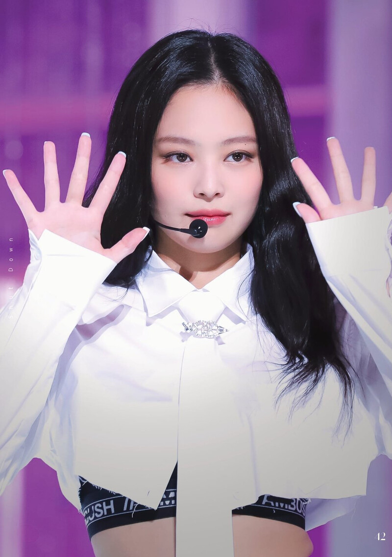 220925 BLACKPINK Jennie - 'Shut Down' at Inkigayo documents 4