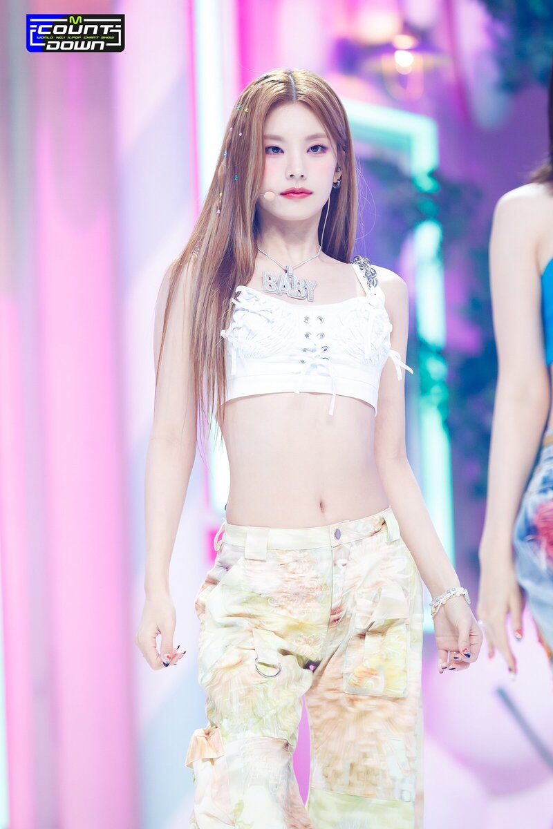 230803 - ITZY 'CAKE' at M COUNTDOWN documents 23