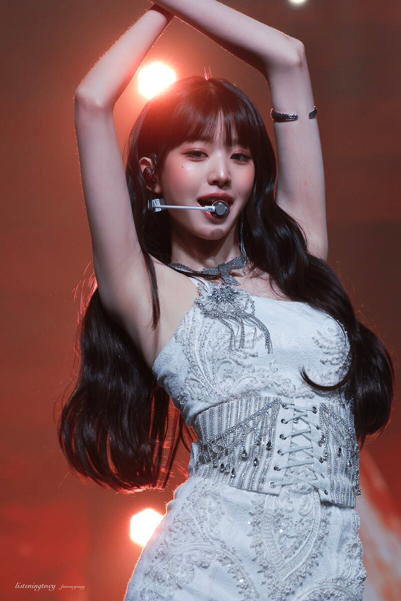 231007 Jang Wonyoung - IVE The First World Tour 'Show What I Have' in Seoul Day 1 documents 8