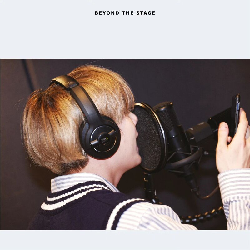BTS - BEYOND THE STAGE Documentary Photobook 'THE DAY WE MEET' Preview Cuts documents 1